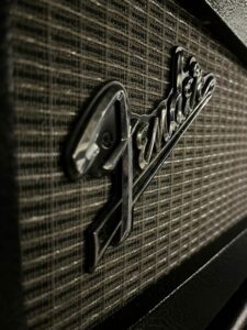 Fender Mustang V